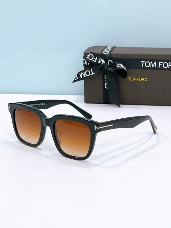 Picture of Tom Ford Sunglasses _SKUfw79566634fw